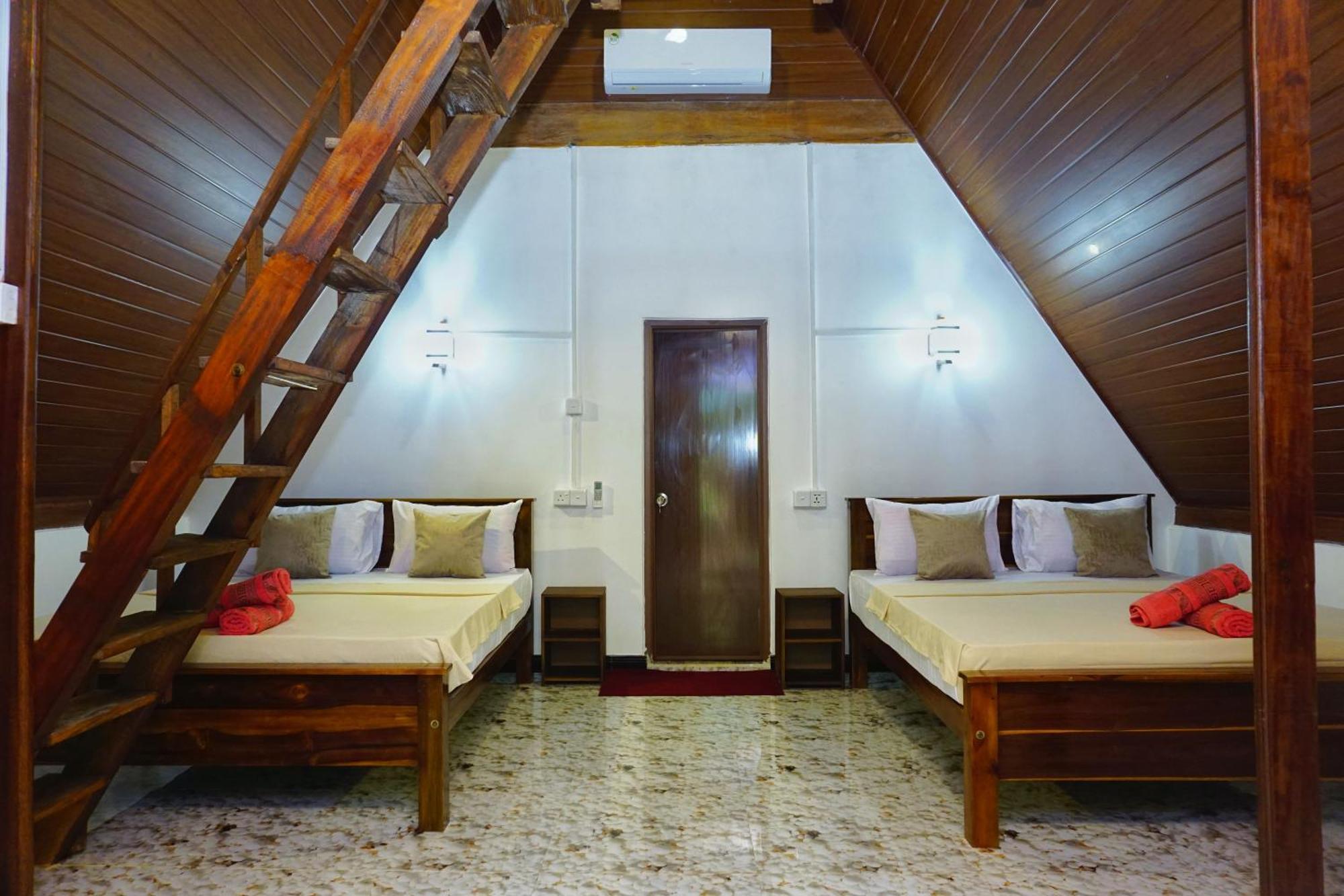 Sky Villa Σιγκιρίγια Εξωτερικό φωτογραφία