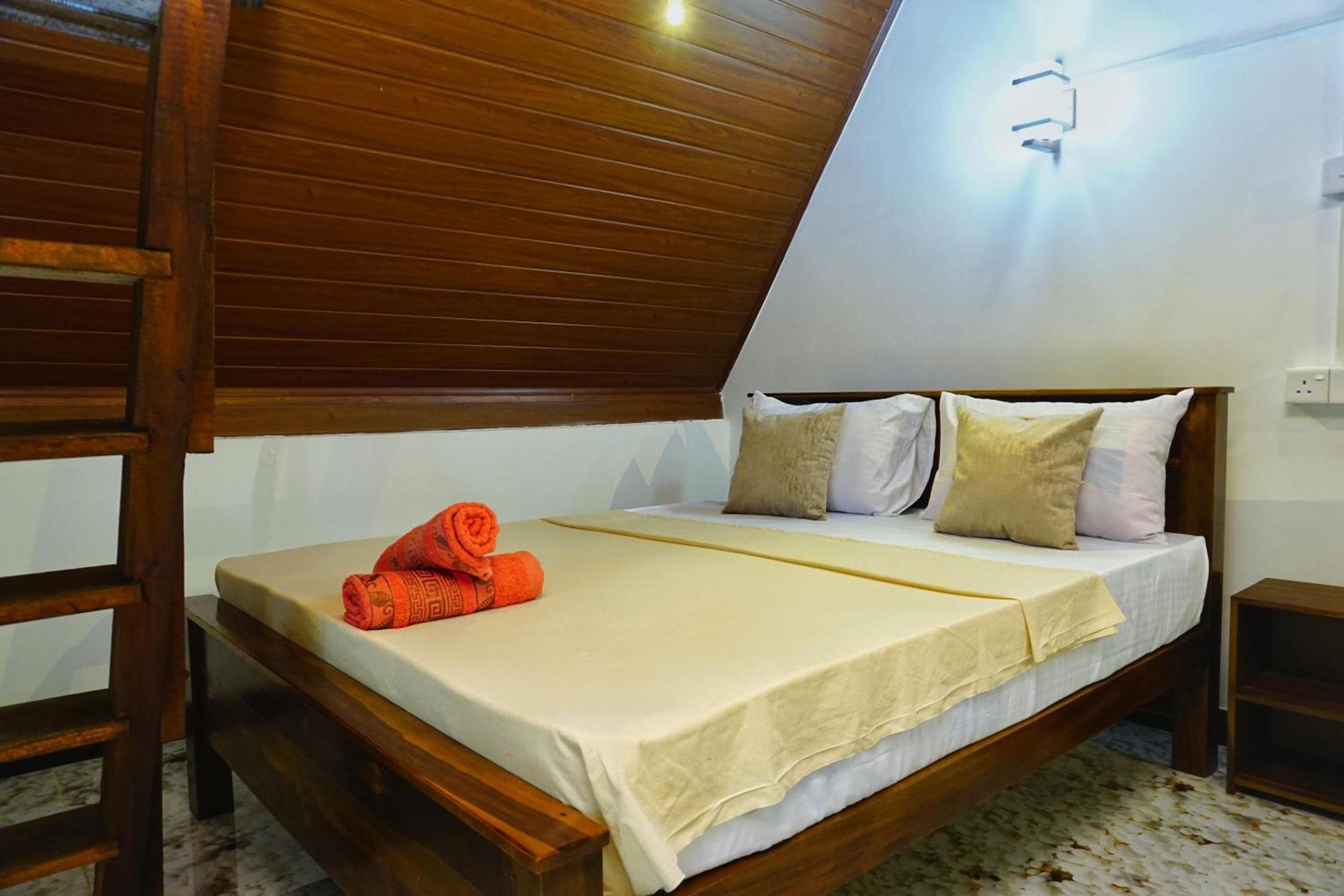Sky Villa Σιγκιρίγια Εξωτερικό φωτογραφία