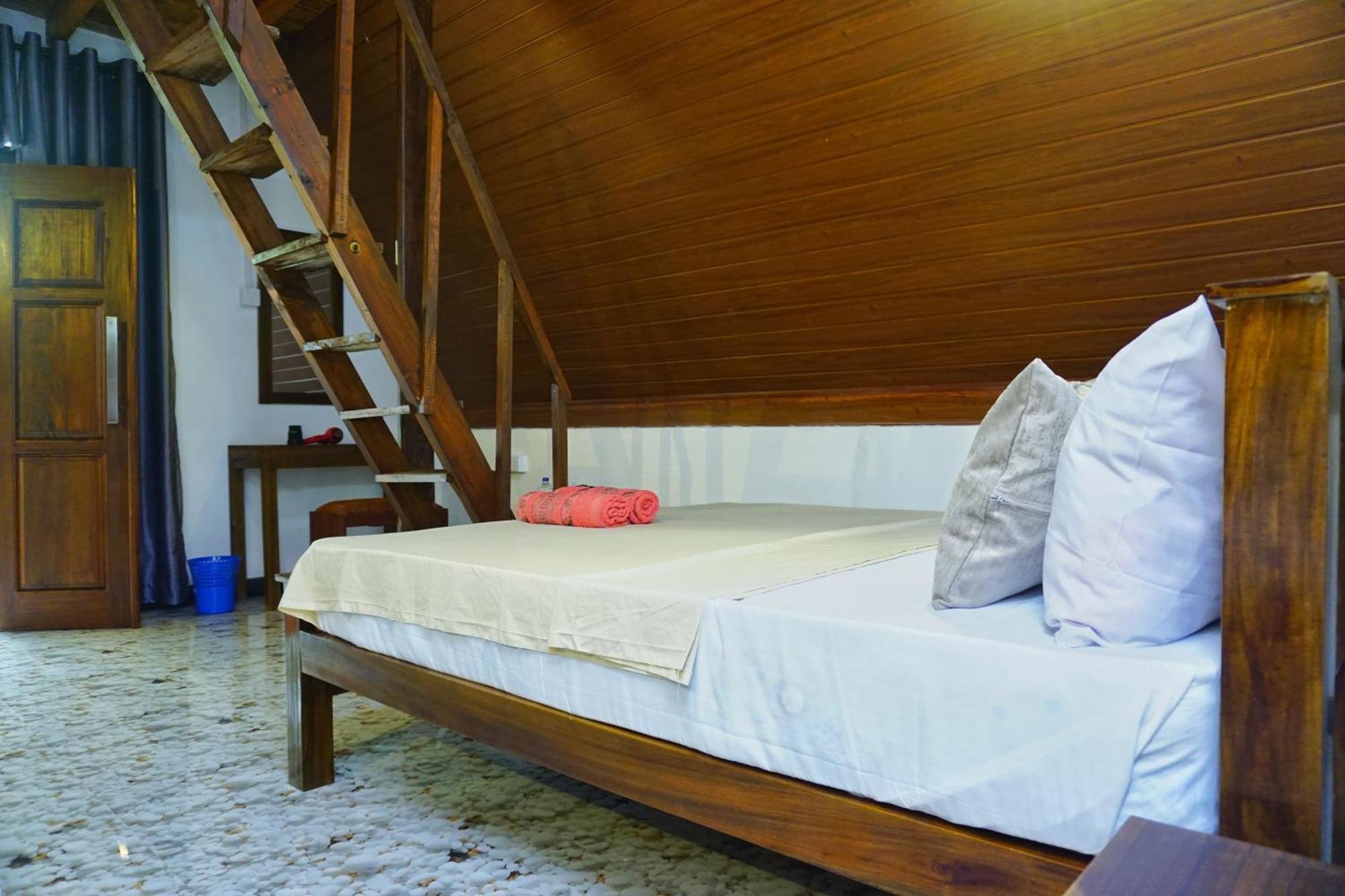 Sky Villa Σιγκιρίγια Εξωτερικό φωτογραφία